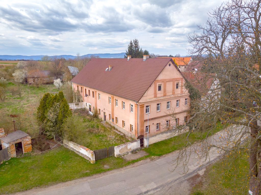 Prodej zemědělského objektu v Jestřebí - Pavlovicích