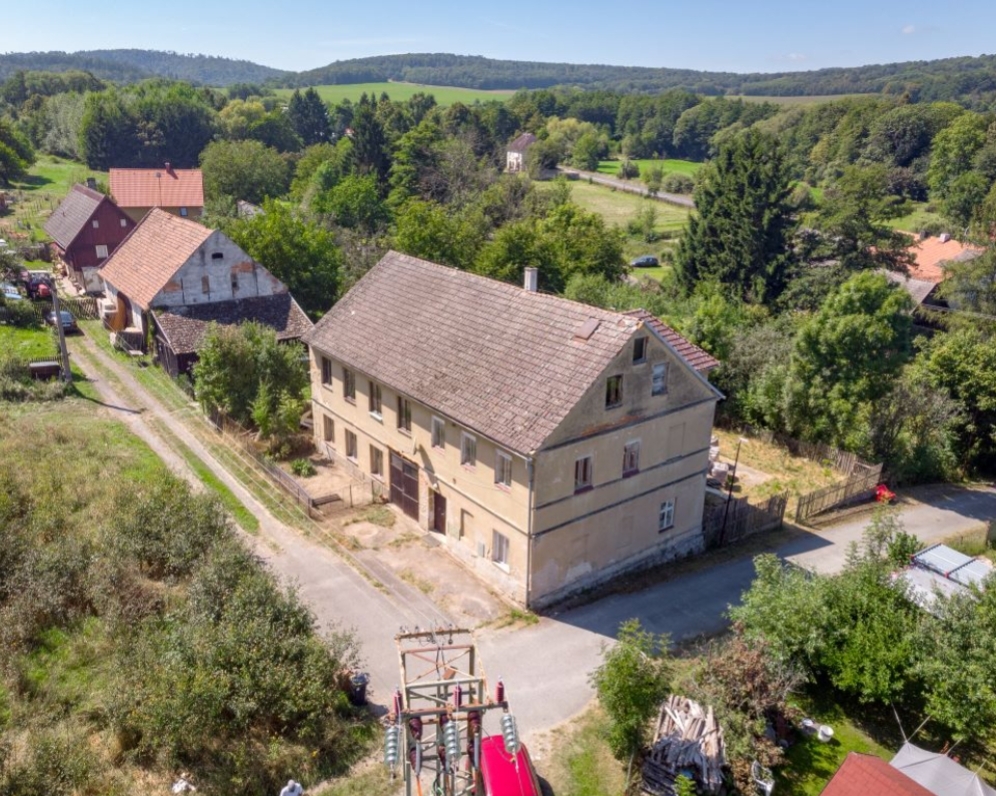 Prodej nemovitosti v Heřmanicích u Žandova